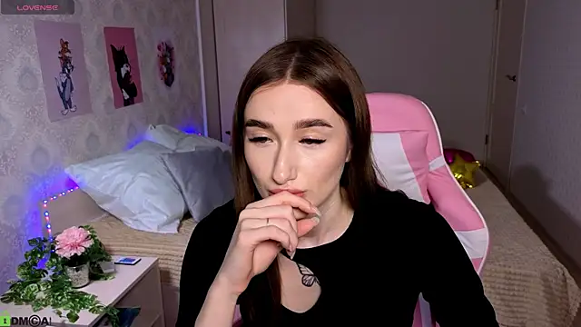 Lady Sunrise12 online show from April 7, 2026, 1:17 am