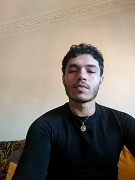 Thewildaliii0 online show from April 13, 2026, 1:38 pm