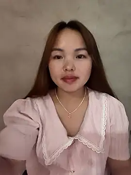 Mina xYx online show from May 31, 2026, 6:09 pm