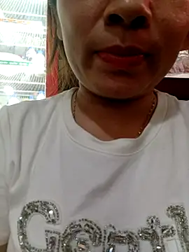 Snapshot of Sury_sexyy chatting on June 6, 2026, 2:05 am Sury sexyy online show from June 6, 2026, 2:05 am