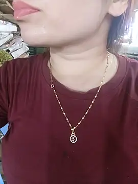 Snapshot of Sury_sexyy chatting on June 7, 2026, 1:15 pm Sury sexyy online show from June 7, 2026, 1:15 pm