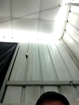 laymar43 online show from April 28, 2026, 2:27 am