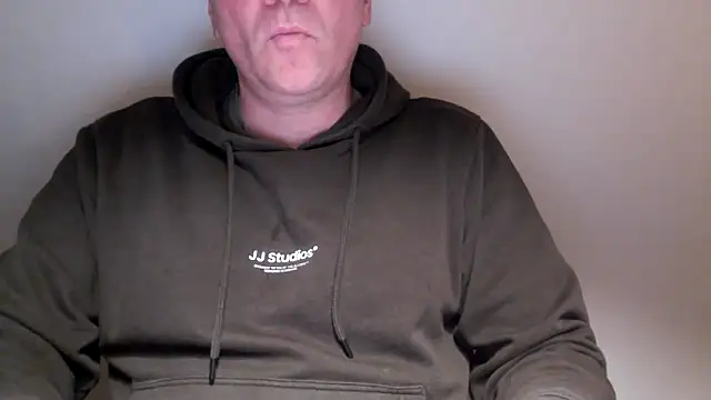 latexslaveboy online show from March 16, 2026, 6:56 pm