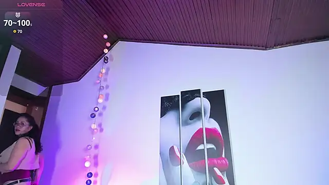 Mariia Paulaa online show from March 18, 2026, 2:26 am