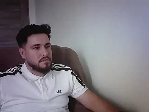 Gianiboy99 online show from June 18, 2026, 1:48 pm
