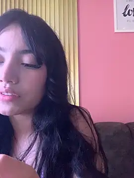 MayyBonita online show from June 3, 2026, 6:57 pm
