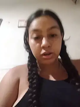 Snapshot of Scarlettt_Kiss chatting on April 1, 2026, 2:45 am Scarlettt Kiss online show from April 1, 2026, 2:45 am