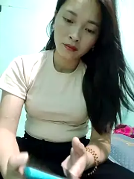 Phuongmyy online show from June 10, 2026, 2:27 pm