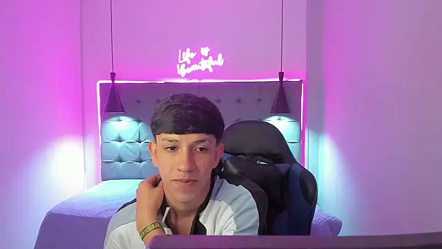 AdrianFranko online show from March 17, 2026, 3:37 pm