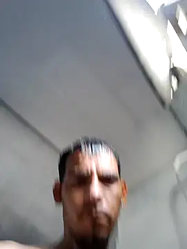 Snapshot of JOHANMGC19 chatting on May 19, 2026, 6:25 pm JOHANMGC19 online show from May 19, 2026, 6:25 pm