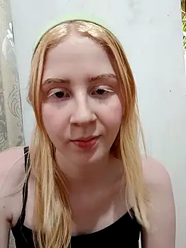 ninaxbabyy online show from March 31, 2026, 7:03 pm