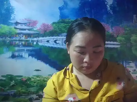 Huemy098 online show from April 10, 2026, 5:45 am