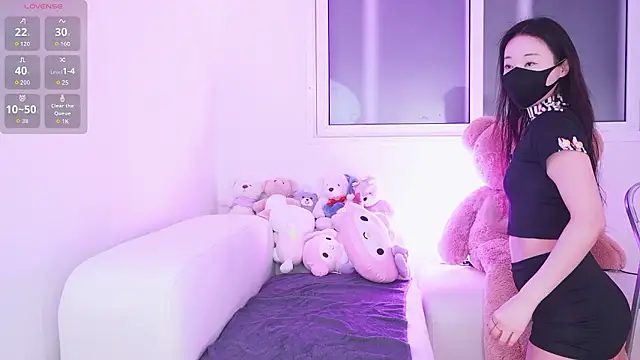 sexyjoy95 online show from April 29, 2026, 10:41 am