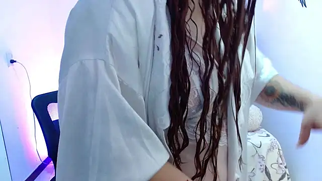 Snapshot of Luna_cur chatting on March 25, 2026, 12:44 pm Luna cur online show from March 25, 2026, 12:44 pm