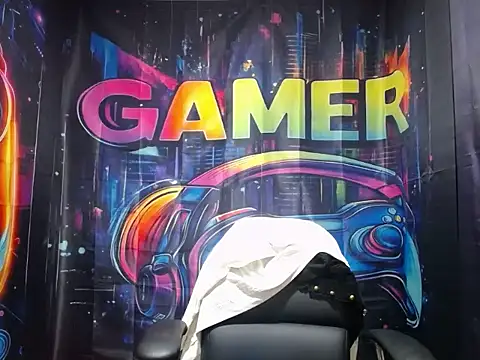 EmmieRae   online show from March 22, 2026, 11:41 pm