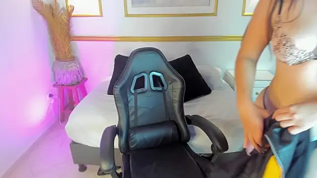 Snapshot of gise_morin chatting on March 29, 2026, 4:56 am gise morin online show from March 29, 2026, 4:56 am