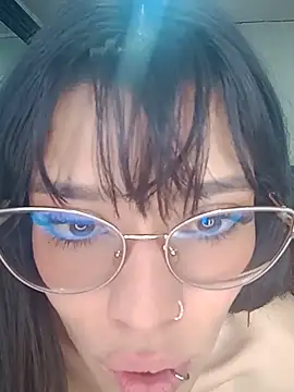 avalustyy online show from March 27, 2026, 11:15 pm