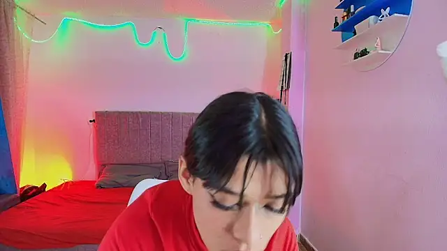 avalustyy online show from March 29, 2026, 7:36 pm