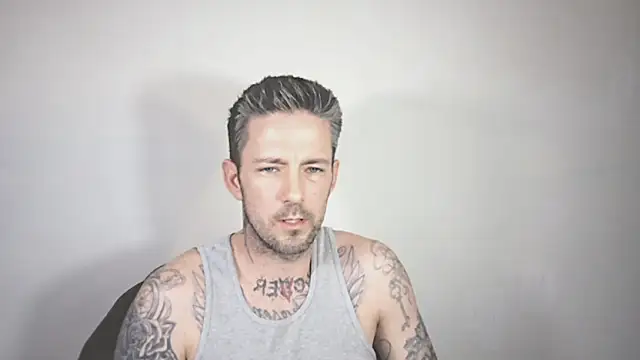 SkylarrGrey online show from April 12, 2026, 6:18 am