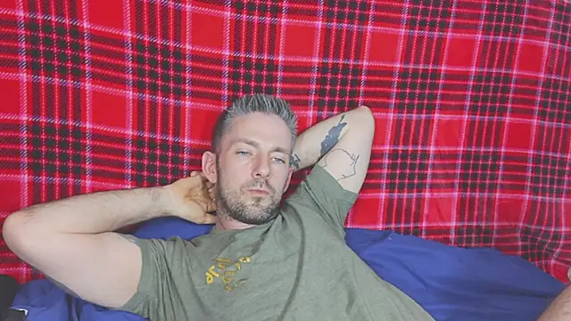 SkylarrGrey online show from April 16, 2026, 5:08 am