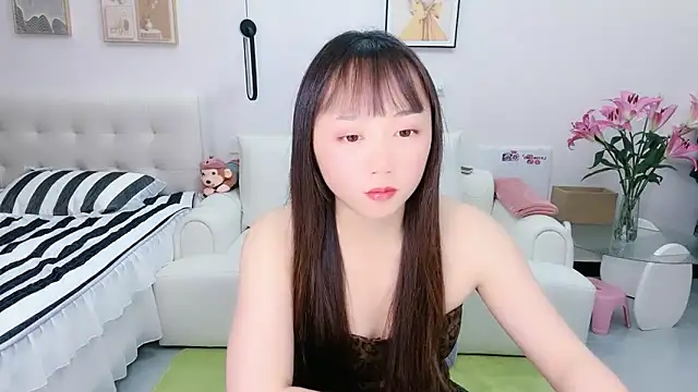 shuangshuang3 online show from April 12, 2026, 11:37 am