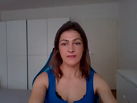 EVERLYY online show from March 23, 2026, 7:45 am