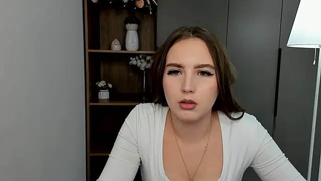 Snapshot of KarriDunman chatting on March 24, 2026, 8:19 am KarriDunman online show from March 24, 2026, 8:19 am