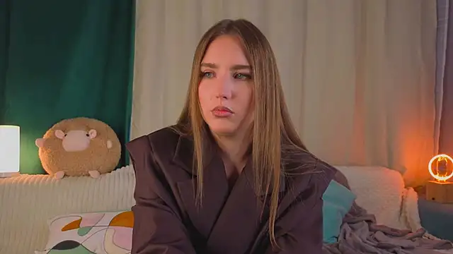 Snapshot of KarriDunman chatting on April 13, 2026, 12:10 pm KarriDunman online show from April 13, 2026, 12:10 pm