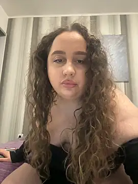 CurlyMaddie online show from March 24, 2026, 7:08 pm