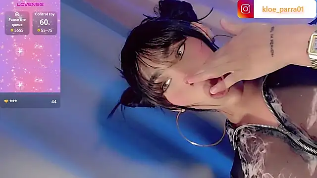 khloe Gils online show from April 2, 2026, 3:15 am