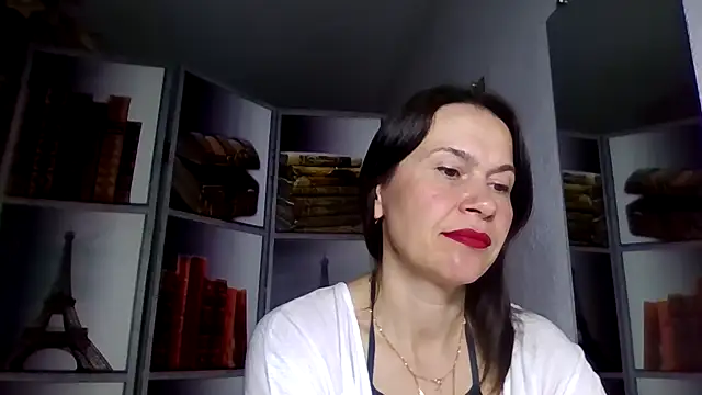 Selena Moo online show from April 1, 2026, 8:59 am