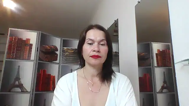 Selena Moo online show from June 19, 2026, 9:24 am