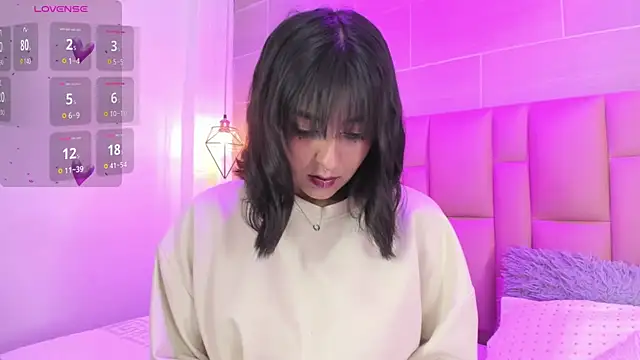 Snapshot of Coralie_ chatting on March 25, 2026, 6:14 pm Coralie online show from March 25, 2026, 6:14 pm