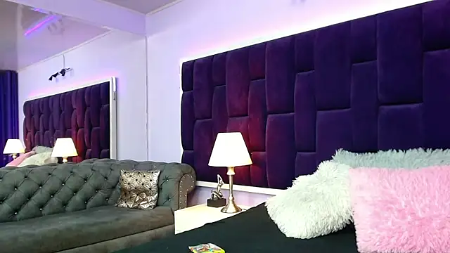 carooline lovely online show from March 27, 2026, 9:14 pm