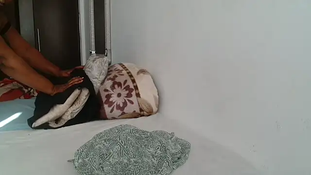 Lucia-boobs online show from April 5, 2026, 1:08 pm