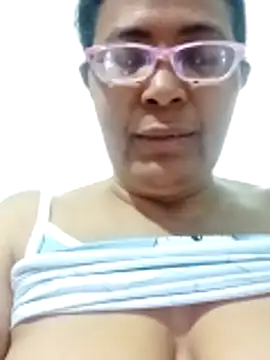 sexymomsn online show from April 13, 2026, 12:21 pm