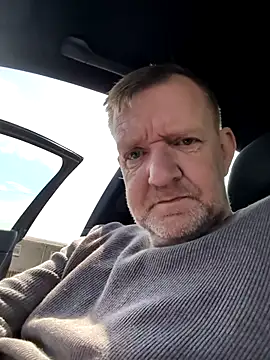 Notiesfuk online show from April 13, 2026, 12:10 pm