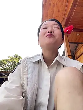 Jolinie online show from April 5, 2026, 5:59 am