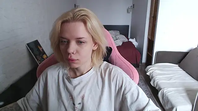 Snapshot of TenderChloe chatting on March 28, 2026, 9:42 am TenderChloe online show from March 28, 2026, 9:42 am