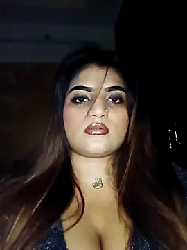 Sanaya Gil online show from April 18, 2026, 5:50 pm