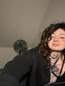 milou xtx online show from March 27, 2026, 9:47 pm