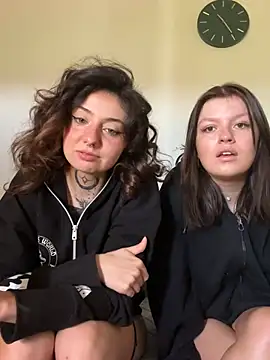 milou xtx online show from April 8, 2026, 10:15 am