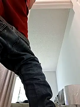 middickstroking online show from May 3, 2026, 10:16 pm