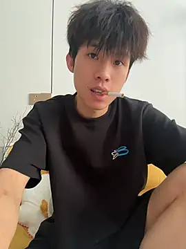 zzzzppp3 online show from June 22, 2026, 7:27 am