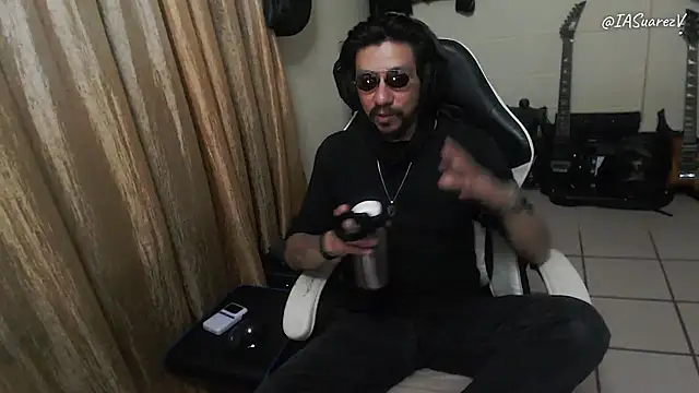 IASuarezV online show from April 26, 2026, 6:33 am