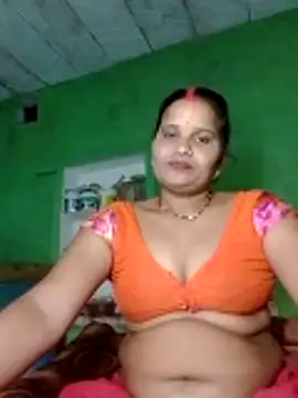 Snapshot of Shivani09900 chatting on June 9, 2026, 5:24 pm Shivani09900 online show from June 9, 2026, 5:24 pm