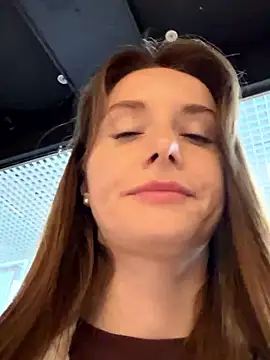 FReyja 44 online show from May 15, 2026, 9:27 am