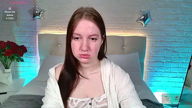 Elisabeth Binder online show from May 20, 2026, 3:56 am