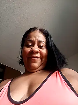 Snapshot of Veronica_missbigg chatting on May 1, 2026, 2:10 pm Veronica missbigg online show from May 1, 2026, 2:10 pm