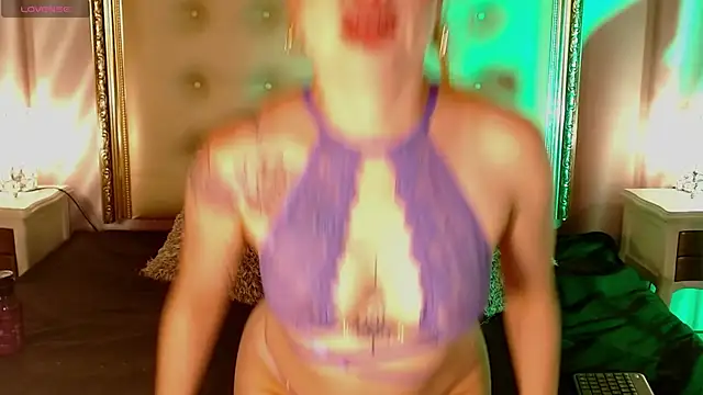 Snapshot of LilithSnoop chatting on March 31, 2026, 12:01 am LilithSnoop online show from March 31, 2026, 12:01 am